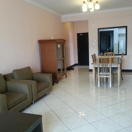 Dorcas Service Apartment - Marina Court Kota Kinabalu Extérieur photo