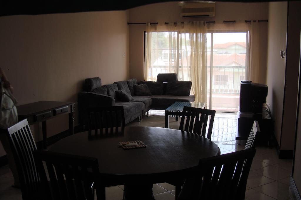 Dorcas Service Apartment - Marina Court Kota Kinabalu Extérieur photo