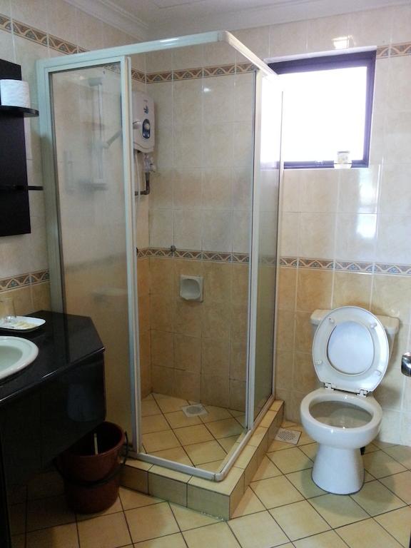 Dorcas Service Apartment - Marina Court Kota Kinabalu Extérieur photo